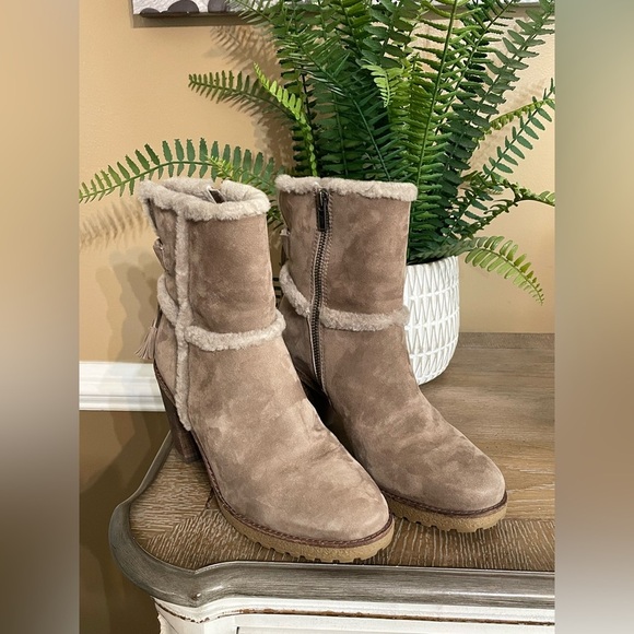 FRYE Jen Shearling Short Boot - taupe size 8 - Picture 7 of 16